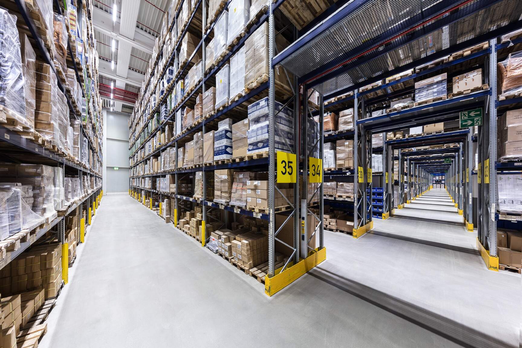 As an integrated logistics provider, Dachser manages 169 warehouse locations around the world