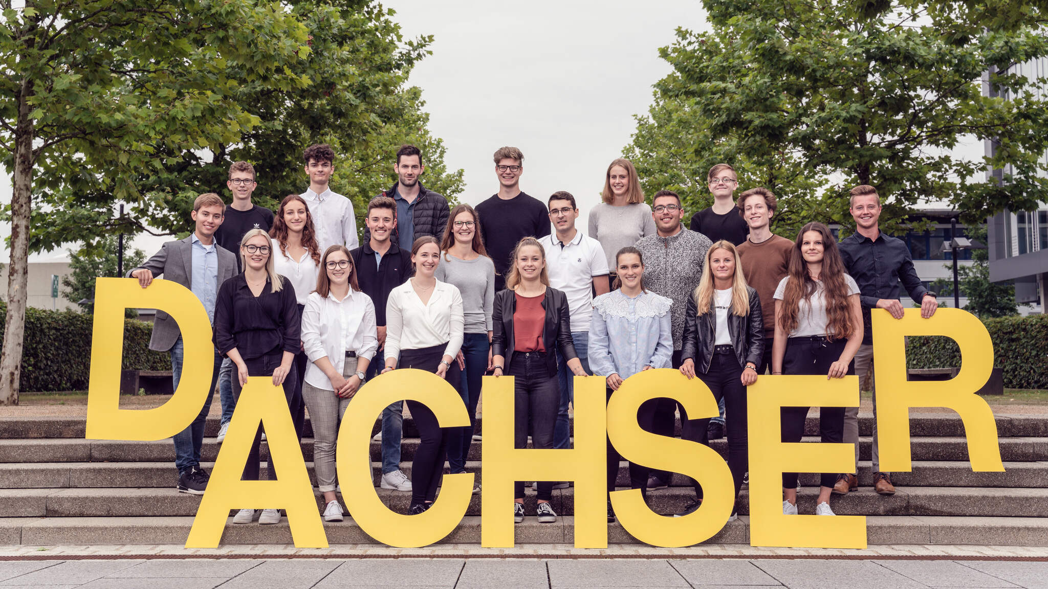 New students and trainees at DACHSER